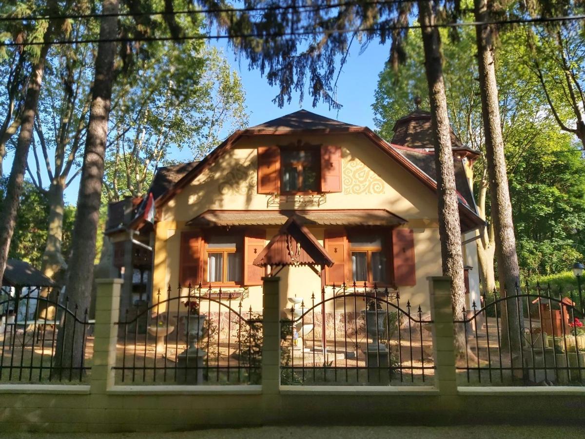 Вилла Balatonszemesi Nyaralohaz Экстерьер фото
